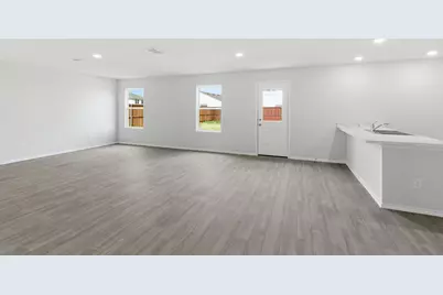 805 Bluffview Drive, Cleburne, TX 76031 - Photo 10