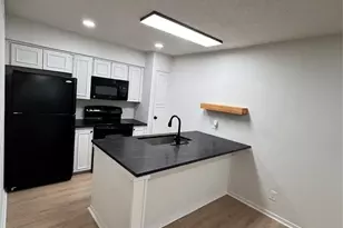 4859 Cedar Springs Rd, Dallas, TX 75219 - Photo 12