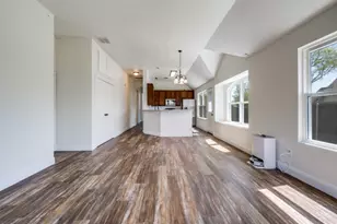 1810 Crosshaven Dr, Lewisville, TX 75077 - Photo 4