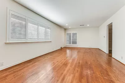 9759 Shoreview Road, Dallas, TX 75238 - Photo 10