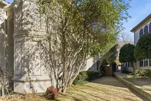 4226 Spyglass Hill Ln, Irving, TX 75038 - Photo 26