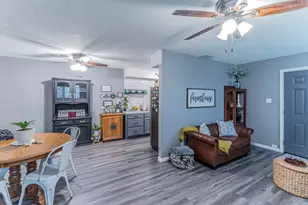 104 N Hillside St, Red Oak, TX 75154 - Photo 4