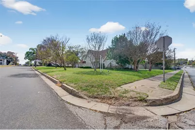 214 E College Street, Athens, TX 75751 - Photo 38