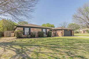 8224 Pearl St, North Richland Hills, TX 76180 - Photo 4