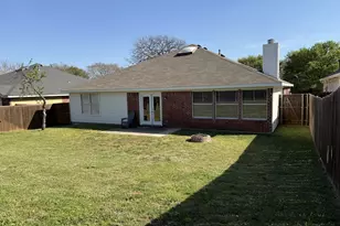 1707 Falcon Dr, Corinth, TX 76210 - Photo 12