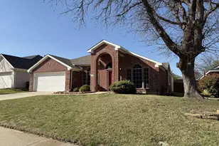 1707 Falcon Dr, Corinth, TX 76210 - Photo 2
