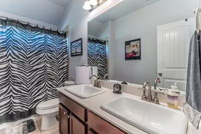 800 Spring Falls Drive, McKinney, TX 75071 - Photo 20