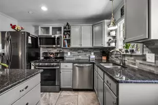 801 Holly Dr, Garland, TX 75040 - Photo 14