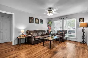 801 Holly Dr, Garland, TX 75040 - Photo 4