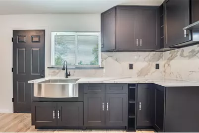 4625 Kyle Drive, Balch Springs, TX 75180 - Photo 10