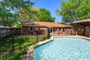 6620 Bernadine Dr, Watauga, TX 76148 - Photo 22