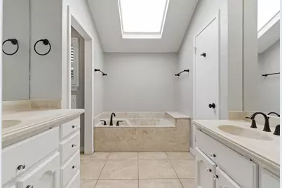 1704 Saxon Drive, Bedford, TX 76021 - Photo 16