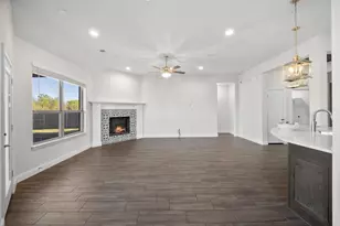 1209 Rushmore Dr, Burleson, TX 76028 - Photo 12