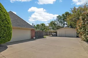 2303 Hillside Ct, Southlake, TX 76092 - Photo 38