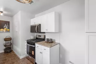 610 S 10th St, Sanger, TX 76266 - Photo 4