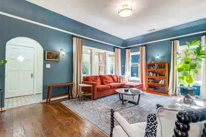 1107 Sarasota Circle, Dallas, TX 75223 - Photo 4