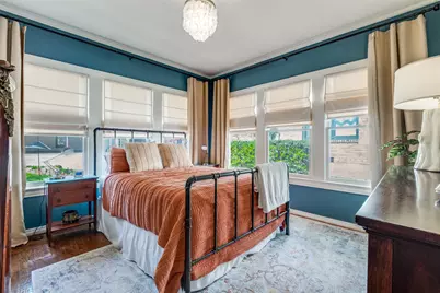 1107 Sarasota Circle, Dallas, TX 75223 - Photo 16