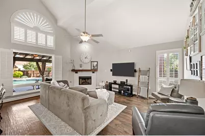 3504 Eisenhower Street, Carrollton, TX 75007 - Photo 8