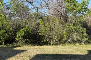 1242 Alamo Dr, Lewisville, TX 75077 - Photo 14