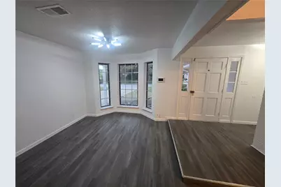 7709 Marlborough Drive W, Fort Worth, TX 76134 - Photo 8