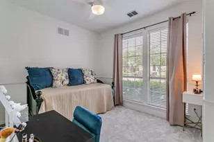 400 S Hampton Ct, Lewisville, TX 75056 - Photo 20