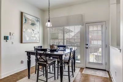 400 S Hampton Court, Lewisville, TX 75056 - Photo 12