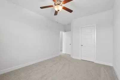 580 Courtyard Lane, Irving, TX 75039 - Photo 32