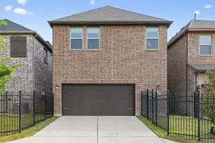 580 Courtyard Ln, Irving, TX 75039 - Photo 36