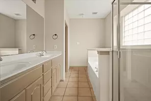 1240 Constance Dr, Fort Worth, TX 76131 - Photo 18