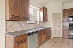 1240 Constance Dr, Fort Worth, TX 76131 - Photo 10