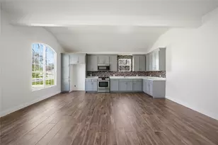 1905 S Walnut St, Sherman, TX 75090 - Photo 6