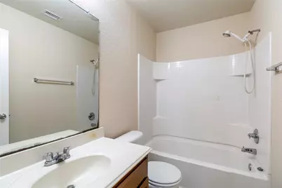 5140 Mirror Lake Drive, Haltom City, TX 76117 - Photo 24
