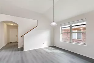 5140 Mirror Lake Dr, Haltom City, TX 76117 - Photo 6