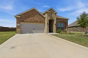 3601 Arabella Wy, Aubrey, TX 76227 - Photo 2