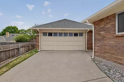 828 Mayfair Hill Court, Bedford, TX 76021 - Photo 32