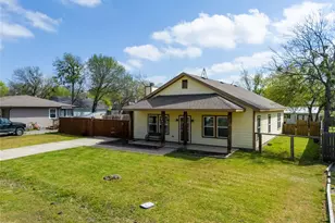 105 S 6th St, Celeste, TX 75423 - Photo 34