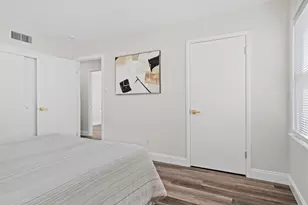 1104 Waggoner Dr, Arlington, TX 76013 - Photo 14