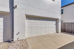 402 Templeton Dr, Fort Worth, TX 76107 - Photo 26