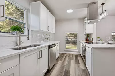 429 Solitude Drive, Garland, TX 75043 - Photo 4