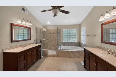 365 Timber Lake Drive, Powderly, TX 75473 - Photo 14