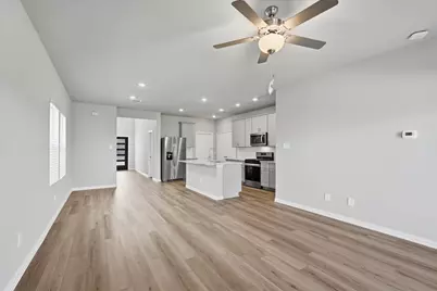 712 Leavenworth Drive, Princeton, TX 75071 - Photo 2