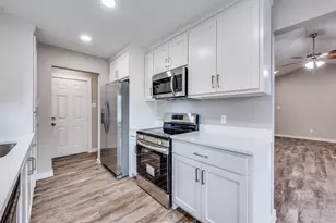 1600 Briar Run, Benbrook, TX 76126 - Photo 10