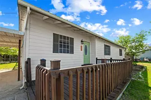 6028 Bear Creek Dr E, Fort Worth, TX 76126 - Photo 4