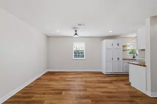 6028 Bear Creek Dr E, Fort Worth, TX 76126 - Photo 6