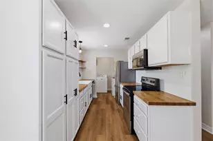 6028 Bear Creek Dr E, Fort Worth, TX 76126 - Photo 10