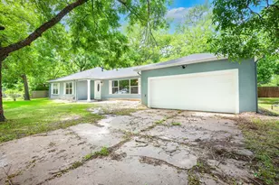 4004 4th St, Greenville, TX 75401 - Photo 2