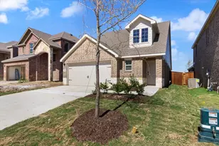 3902 Oak Crk Cir, Denison, TX 75020 - Photo 2