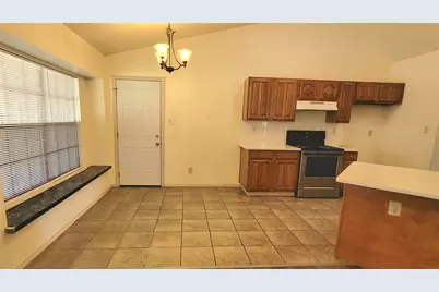 1057 Whitewater Trail, DeSoto, TX 75115 - Photo 14