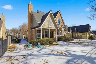 307 Denton St E, Argyle, TX 76226 - Photo 2