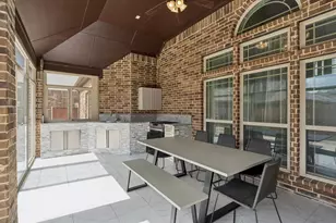 2671 Corona Dr, Grand Prairie, TX 75054 - Photo 34